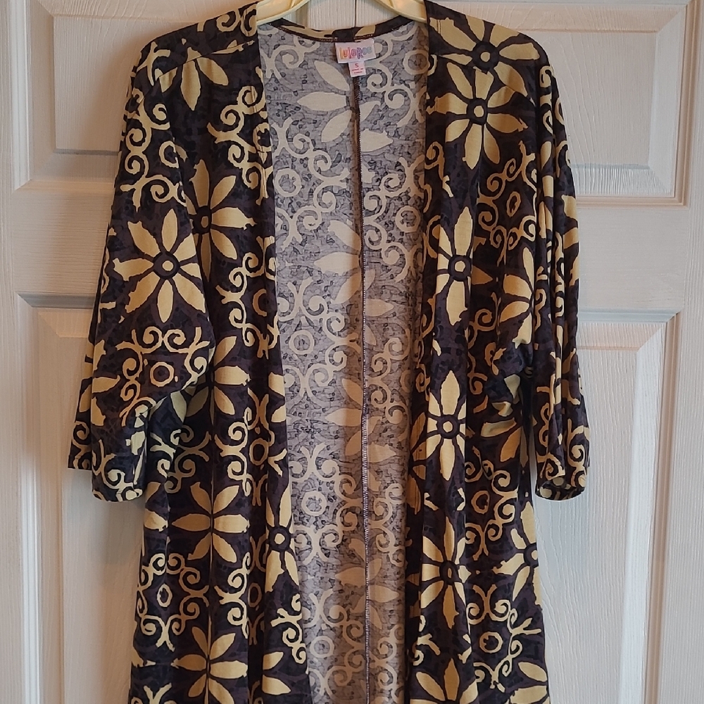 LuLaRoe Cream and Gray Floral Kimono